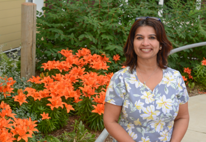 "When I go home, I feel like I accomplished something." Let's meet a nursing home attendant in Whitehorse, Yukon.