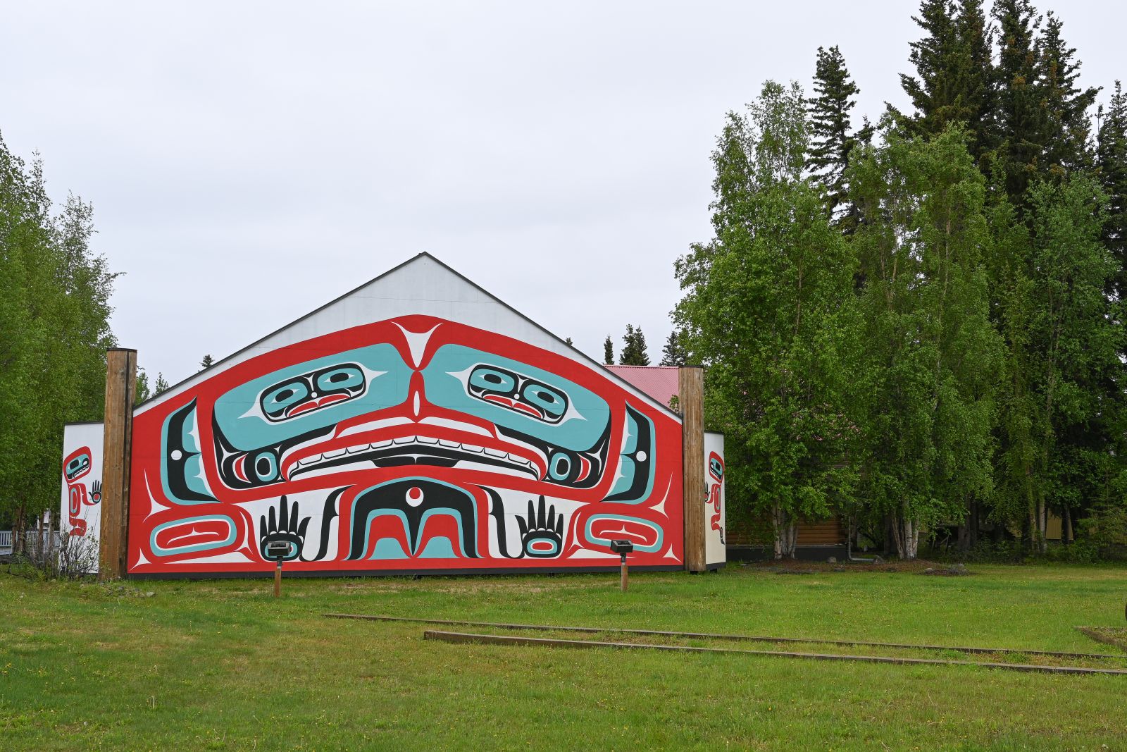 A landmark in Teslin is the George Johnston museum which tells the history of Teslin Tlingit people. 